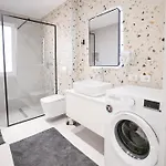Urban Apartment *